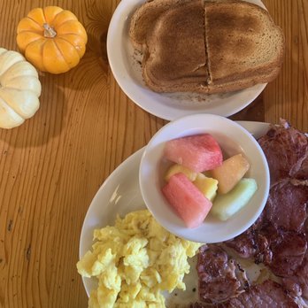 24th Street Cafe - Premium Ham & Eggs - Diners Near Me - Bakersfield, California 24th Street Cafe - Premium Ham & Eggs - Diners Near Me - Bakersfield, California
