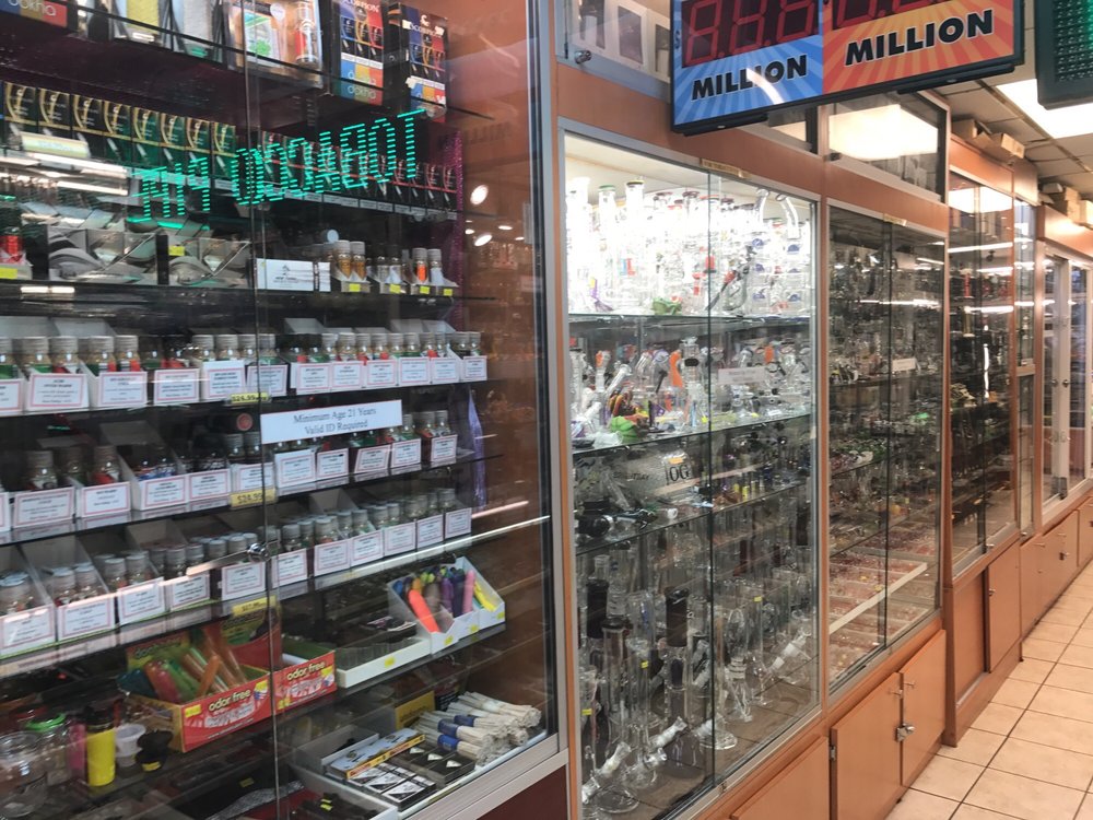 6TH AVENUE SMOKE SHOP 30 Photos Vape Shops 317 6th Ave, New York