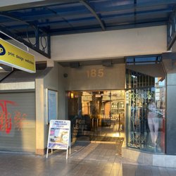 Fabric Garden - The entrance to Andrews House is in Rangers Road. Take the lift up to the second floor.