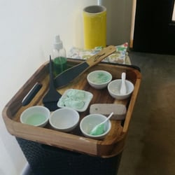 Wax Bar - 8 step foot spa, this is specifically for muscle relaxing ( peppermint & spearmint )
