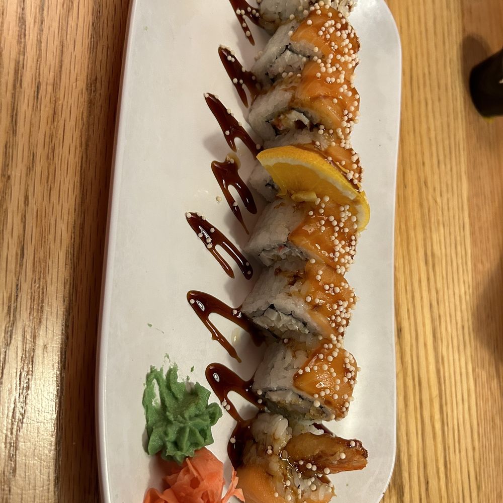 Drake's - Blue moon roll - Burgers Near Me - Florence, Kentucky