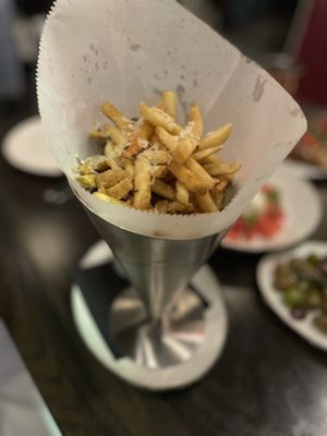 La Cucina Italian Eatery & Pastaria by null