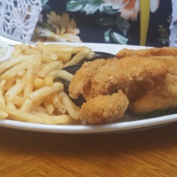 Red Lion - Chicken Tenders meal - Bars Near Me - Vail, Colorado Red Lion - Chicken Tenders meal - Bars Near Me - Vail, Colorado