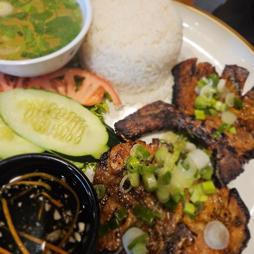 Lua Vietnamese Cuisine - Vietnamese Near Me - Edison, New Jersey
