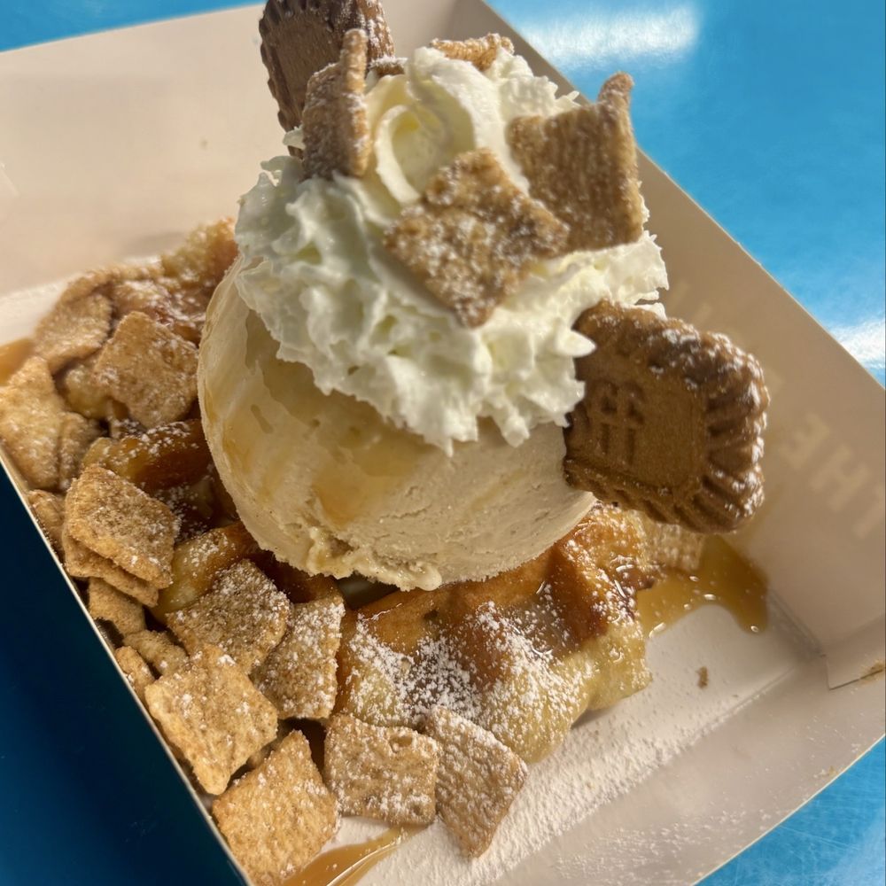 The Dolly Llama Mount Pleasant - Desserts Near Me - Mount Pleasant, South Carolina