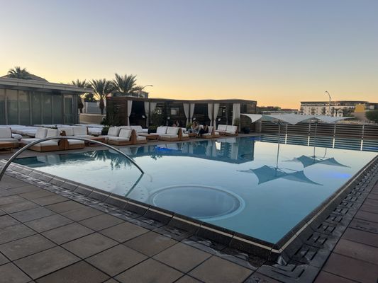 W Scottsdale by null