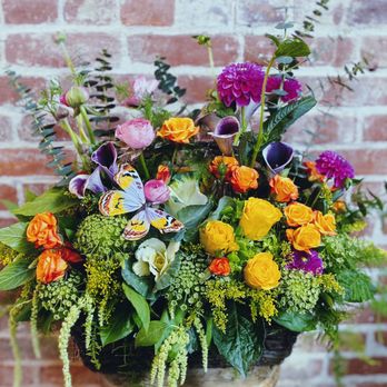 Dottie's Flowers & Plants - Spring is coming - Florists Near Me - Reseda, California Dottie's Flowers & Plants - Spring is coming - Florists Near Me - Reseda, California