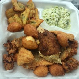 Jim's Sampler Platter...it's so delicious, but you should definitely share this with a fellow seafood lover. LOL!!!