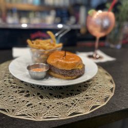 Double Dyme Tavern - Double Dyme Wagyu Burger
