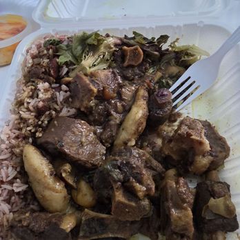 Omar's Kitchen and Rum Bar - Curry oxtails - Caribbean Near Me - New York, New York Omar's Kitchen and Rum Bar - Curry oxtails - Caribbean Near Me - New York, New York