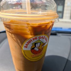 Banh Mi Gao Nau