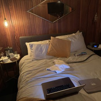 Shelburne Hotel - Cozy quiet room with authentic stagecoach vibe - Hotels Near Me - Seaview, Washington Shelburne Hotel - Cozy quiet room with authentic stagecoach vibe - Hotels Near Me - Seaview, Washington