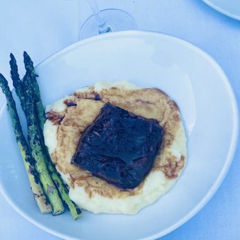 Tom Ham's Lighthouse - Short rib truffle mashed potatoes - Breakfast & Brunch Near Me - San Diego, California Tom Ham's Lighthouse - Short rib truffle mashed potatoes - Breakfast & Brunch Near Me - San Diego, California