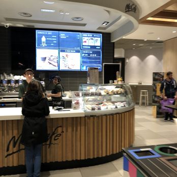 McDonald’s - Cafe part separate from food area--facing food pickup area - Fast Food Near Me - Rome, RM