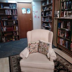 Kazoo Books - Cozy nook