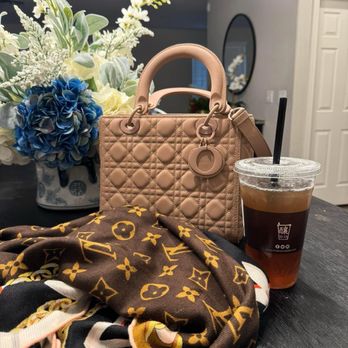 Brew Tea Bar - White peach tea - Coffee & Tea Near Me - Las Vegas, Nevada Brew Tea Bar - White peach tea - Coffee & Tea Near Me - Las Vegas, Nevada