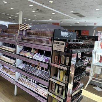 Ulta Beauty - Cosmetics & Beauty Supply Near Me - Sherman Oaks, California