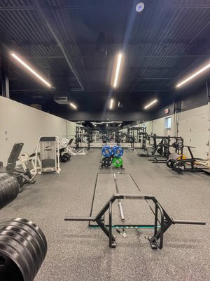 New State of the Art Equipment - Equipment an enthusiast will love. You'll find top of the line equipment here that you wouldn't find at your typical commercial gym. Outfitted with brands like Gymleco, Panatta, Rogue, and more (with NEWTECH on the way!), the facility is fully outfitted for your training.
Bars: rogue ohio power bars (aggresive knurl and stiff), safety squat bar, trap bar, and standard rogue ohio bars
Unique leg pieces: Gymleco pendulum and belt squats, squat machine and much more.
Unique upper pieces: plate loaded pec fly, plate loaded lat pulldown, incline machines press and much more.
Attachments: highly unique assortment of attachments. All the mag grips, molded grips, vulken attachements and many more. New State of the Art Equipment - Equipment an enthusiast will love. You'll find top of the line equipment here that you wouldn't find at your typical commercial gym. Outfitted with brands like Gymleco, Panatta, Rogue, and more (with NEWTECH on the way!), the facility is fully outfitted for your training.
Bars: rogue ohio power bars (aggresive knurl and stiff), safety squat bar, trap bar, and standard rogue ohio bars
Unique leg pieces: Gymleco pendulum and belt squats, squat machine and much more.
Unique upper pieces: plate loaded pec fly, plate loaded lat pulldown, incline machines press and much more.
Attachments: highly unique assortment of attachments. All the mag grips, molded grips, vulken attachements and many more.