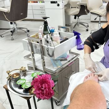 Glossy Nails & Spa - Treated like a king with my pedicure. - Nail Salons Near Me - Palm Desert, California Glossy Nails & Spa - Treated like a king with my pedicure. - Nail Salons Near Me - Palm Desert, California