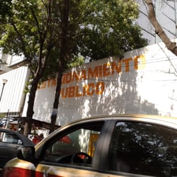 Estacionamiento Público