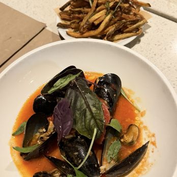 Nonna Mercato - Mussels and frites - Bakeries Near Me - Long Beach, California