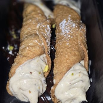 Carrabba's Italian Grill - Traditional Cannoli - Italian Near Me - Lutz, Florida Carrabba's Italian Grill - Traditional Cannoli - Italian Near Me - Lutz, Florida
