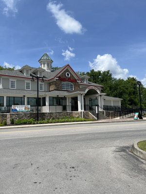 Paula Deen's Family Kitchen by null