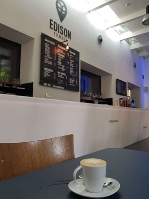 Edison Filmhub by null