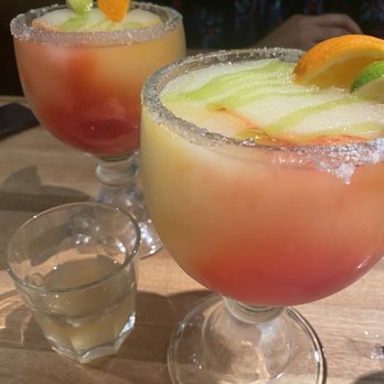 Cheddar's Scratch Kitchen - Maui Margaritas! - Comfort Food Near Me - Newport News, Virginia Cheddar's Scratch Kitchen - Maui Margaritas! - Comfort Food Near Me - Newport News, Virginia