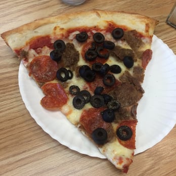 Marinara Pizza - Pepperoni, sausage, and black olives - Pizza Near Me - Plano, Texas Marinara Pizza - Pepperoni, sausage, and black olives - Pizza Near Me - Plano, Texas