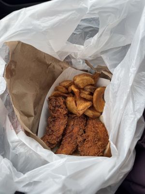 Fowl Play Hot Chicken by null