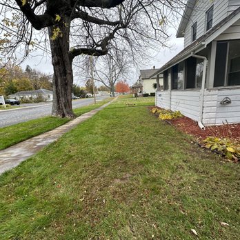 Boyd Improvements - Fall leaf clean up! - Handyman Near Me - Portage, Michigan Boyd Improvements - Fall leaf clean up! - Handyman Near Me - Portage, Michigan
