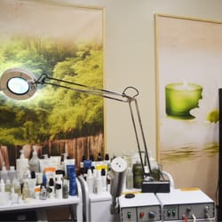 MKL Beauty - The works: all the tools and products used at MKL Beauty.