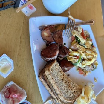 Caroline's Seaside Cafe by Giuseppe - Turkey Apple Sausage scramble & coffee - Cafes Near Me - La Jolla, California