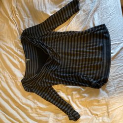 Goodwill Store & Donation Center - Cable and gauge layered 3/4 sleeve top, L