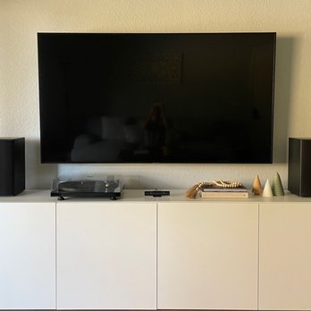 Smart Hut - Final setup - TV Mounting Near Me Smart Hut - Final setup - TV Mounting Near Me