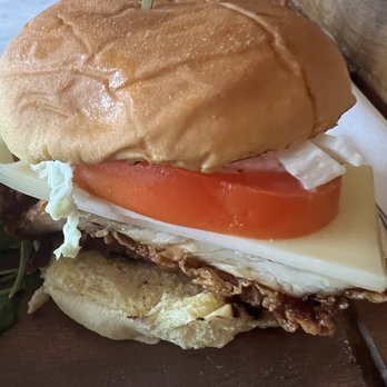 The Huntley Taverne - Crispy chicken slider for Huntley trio meal - New American Near Me - Summit, New Jersey