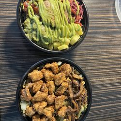 Holy Bowly - The Tropical and The Phat Tai with chicken. Excellent!
