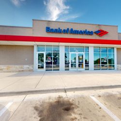 Bank of America Financial Center - Storefront