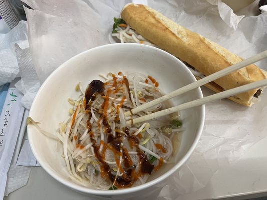 Paris Banh Mi by null