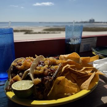 Shaggy's Gulfport Beach - Hawaiian Hawaiian Pork Tacos - Bars Near Me - Gulfport, Mississippi