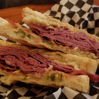 Boese Bros - Yummy Reuben - Brewpubs Near Me - Albuquerque, New Mexico