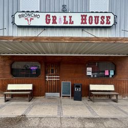 Broncho Grill House - Outside