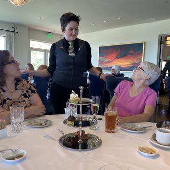 Original Breakfast House - Wrigley Mansion Hostess with the mostess, celebrating 75 years! Amy you Rock!! - Breakfast & Brunch Near Me - Phoenix, Arizona