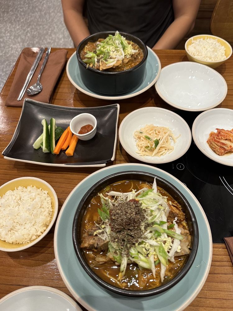 EBADOM CHOSUN HWARO 375 Broad Ave, Ridgefield, New Jersey Korean