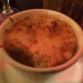 Le Symposium - Onion soup - French Near Me - Paris, 75