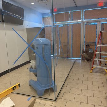 Quality Glass - Glass wall - Glass & Mirrors Near Me - Las Vegas, Nevada Quality Glass - Glass wall - Glass & Mirrors Near Me - Las Vegas, Nevada