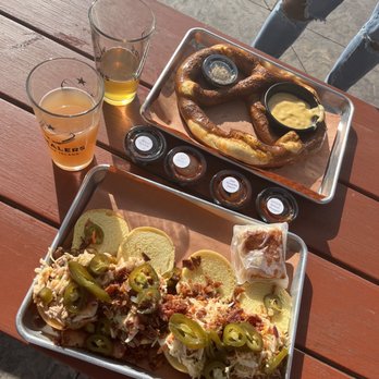 Bear's Smokehouse - Bear Pretzel with beer cheese Pulled Pork sliders Pulled Chicken sliders Cornbread - Barbeque Near Me - New Haven, Connecticut Bear's Smokehouse - Bear Pretzel with beer cheese Pulled Pork sliders Pulled Chicken sliders Cornbread - Barbeque Near Me - New Haven, Connecticut