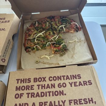 Donatos Pizza - Yum!!! Vegy thin crust pizza! - Pizza Near Me - Frisco, Texas
