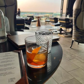 Stories on High - Old Fashioned - Cocktail Bars Near Me - Columbus, Ohio Stories on High - Old Fashioned - Cocktail Bars Near Me - Columbus, Ohio